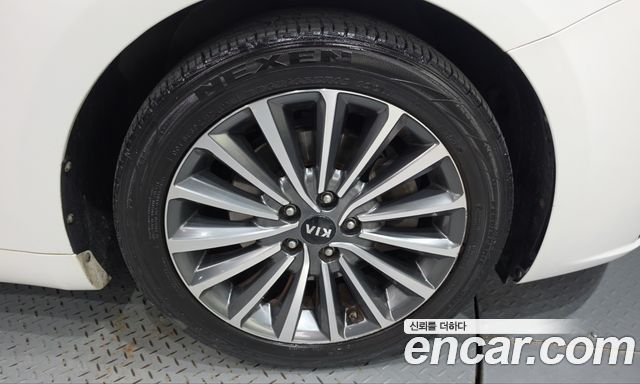 Kia K7 2.4 GDI Prestige 2017 — фото 21