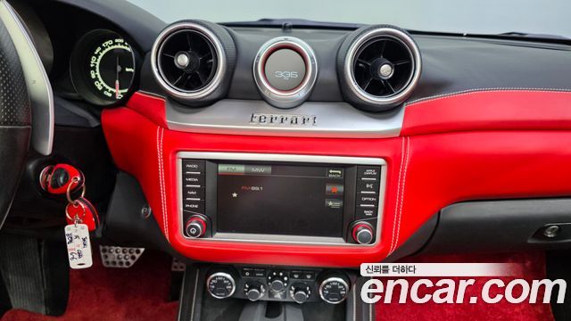 Ferrari California T 3.9 V8 2016 — фото 18