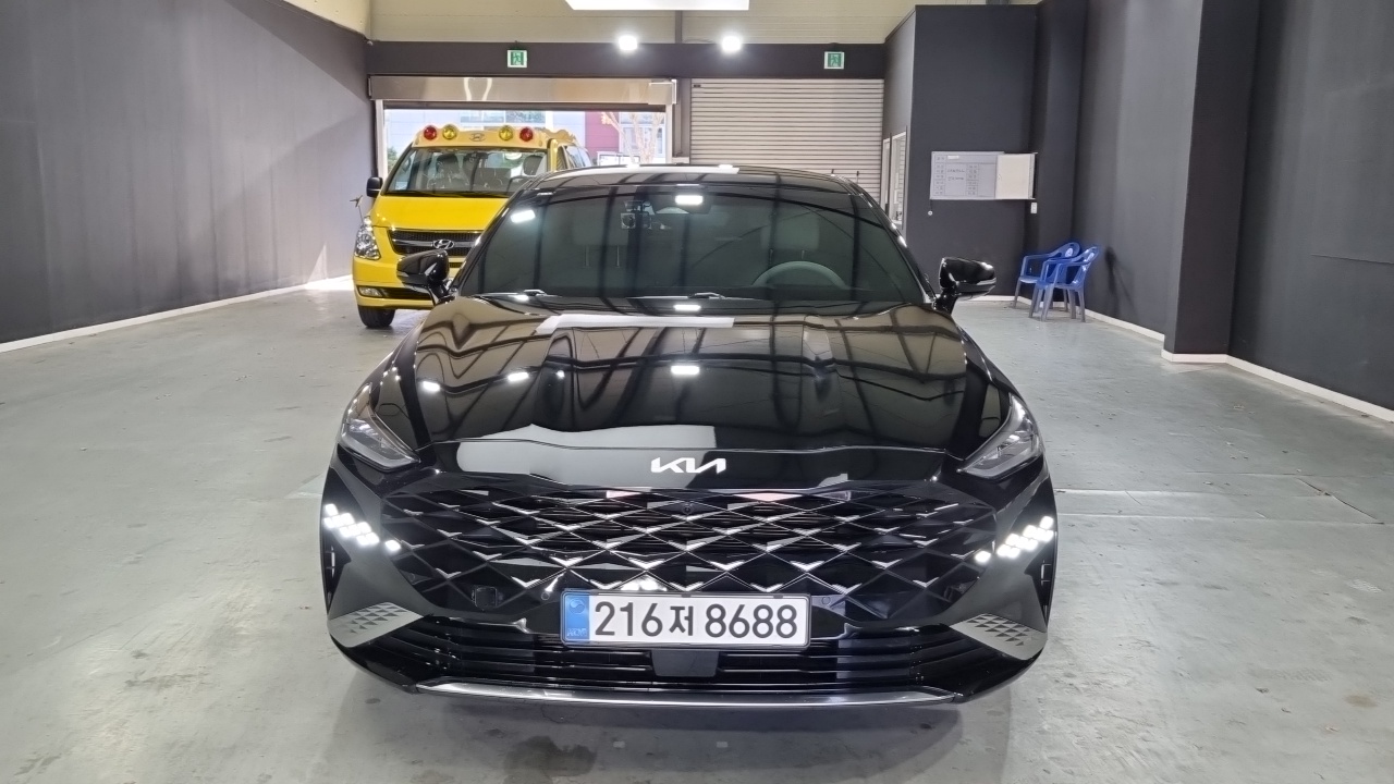 Kia K8 2.5 Gasoline 2WD Signature 2022 — фото 3