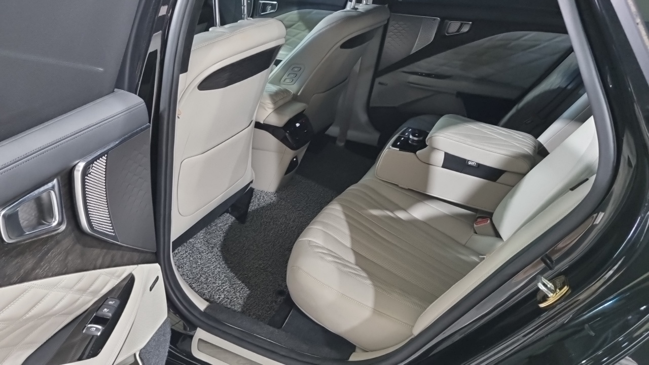Kia K8 2.5 Gasoline 2WD Signature 2022 — фото 10