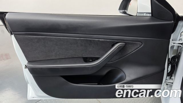 Tesla Model 3 Long Range AWD 2020 — фото 24