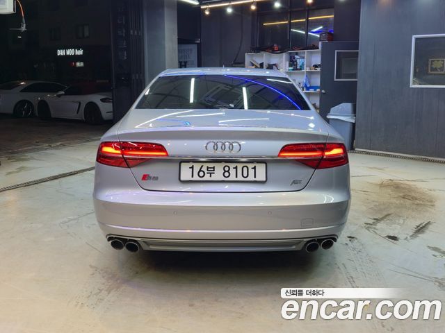 Audi S8 4.0 TFSI quattro D4 2015 — фото 2