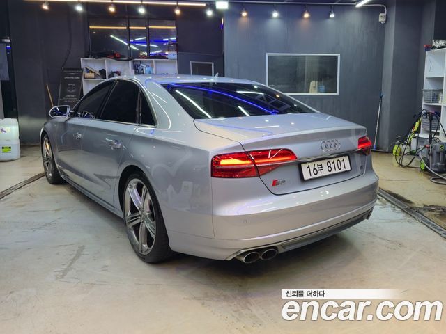 Audi S8 4.0 TFSI quattro D4 2015 — фото 6