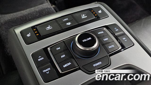 Genesis G80 3.3 GDI AWD Premium Luxury 2018 — фото 22