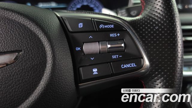 Genesis G70 2.0T AWD Sport Package 2018 — фото 16