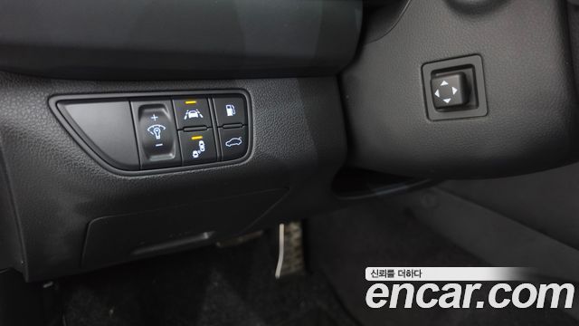 Genesis G70 2.0T AWD Sport Package 2018 — фото 27