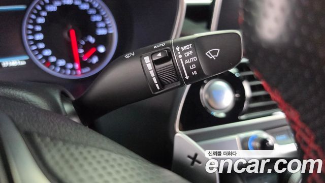 Genesis G70 2.0T AWD Sport Package 2018 — фото 28