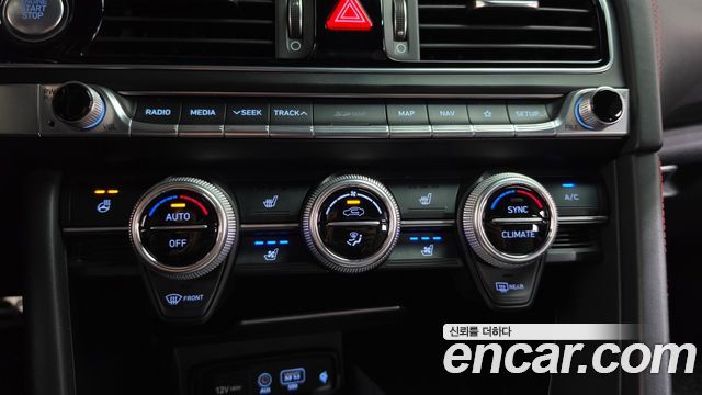 Genesis G70 2.0T AWD Sport Package 2018 — фото 33