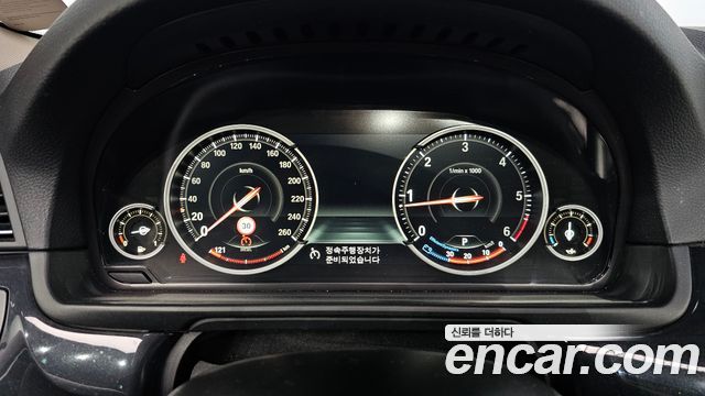 BMW 5 Series (F10) 520d 2014 — фото 8
