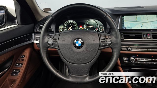 BMW 5 Series (F10) 520d 2014 — фото 13