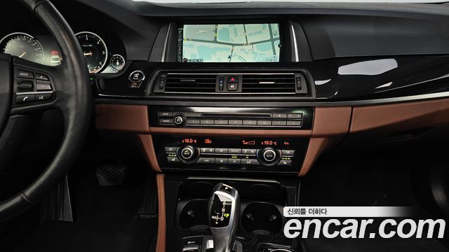 BMW 5 Series (F10) 520d 2014 — фото 14
