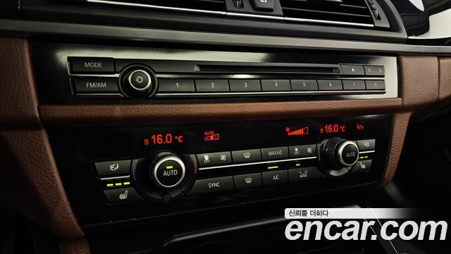 BMW 5 Series (F10) 520d 2014 — фото 18