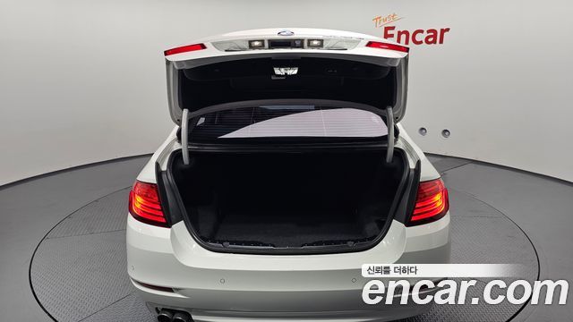 BMW 5 Series (F10) 520d 2014 — фото 20