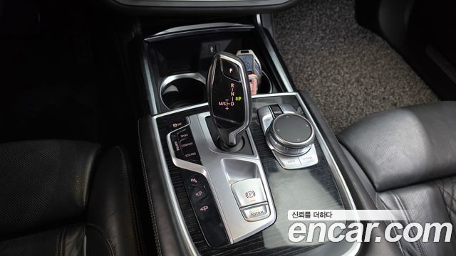 BMW 7 Series (G11) 740Li xDrive M Sport Package 2018 — фото 9