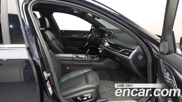 BMW 7 Series (G11) 740Li xDrive M Sport Package 2018 — фото 15
