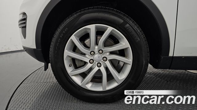 Land Rover Discovery Sport 2.0 TD4 SE (150PS) 2018 — фото 5