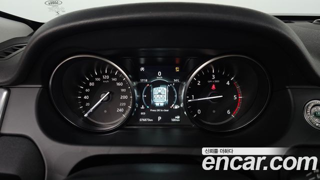 Land Rover Discovery Sport 2.0 TD4 SE (150PS) 2018 — фото 8