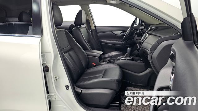 Nissan X-Trail 2.5 4WD 2018 — фото 11