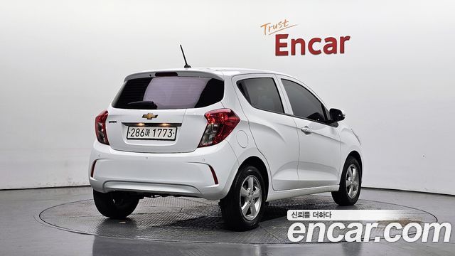 Chevrolet Spark LT 2022 — фото 2