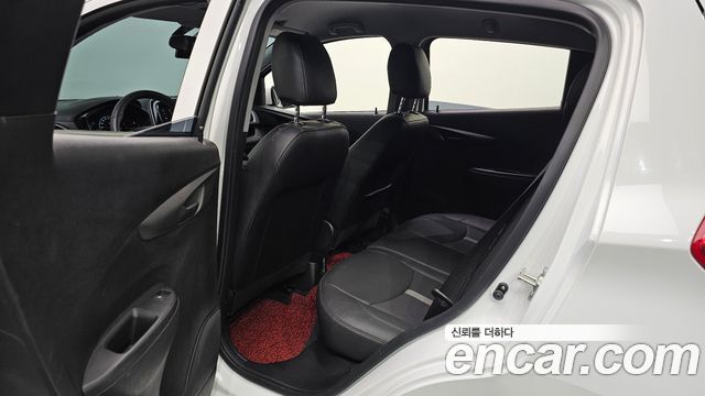 Chevrolet Spark LT 2022 — фото 12