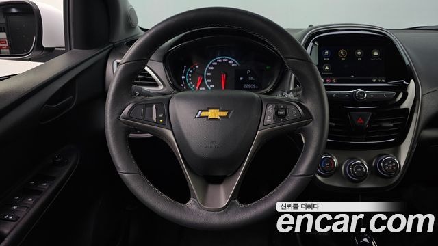 Chevrolet Spark LT 2022 — фото 14