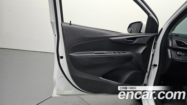 Chevrolet Spark LT 2022 — фото 24