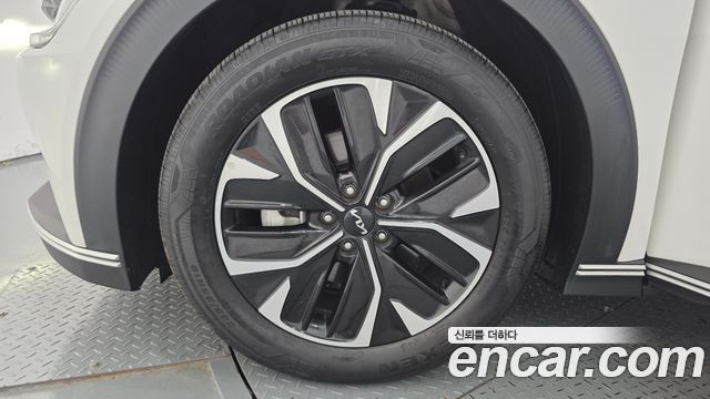 Kia EV6 Standard Air 2022 — фото 5