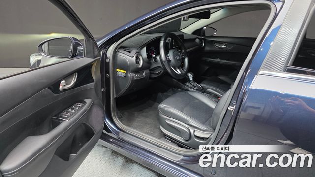 Kia K3 Prestige 2019 — фото 10