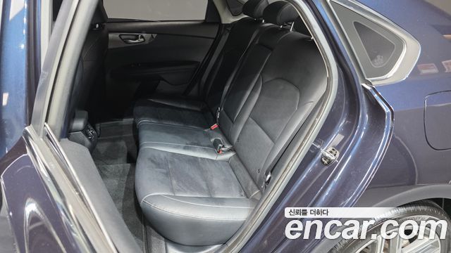 Kia K3 Prestige 2019 — фото 11