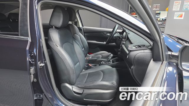 Kia K3 Prestige 2019 — фото 12