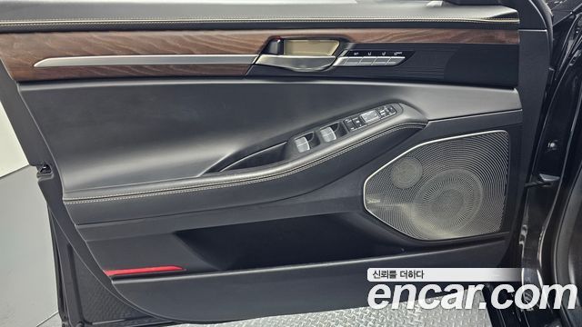 Genesis G90 3.8 AWD Prestige 2019 — фото 24