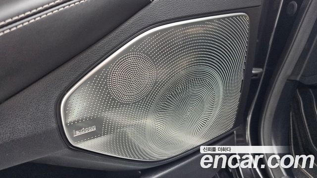 Genesis G90 3.8 AWD Prestige 2019 — фото 34