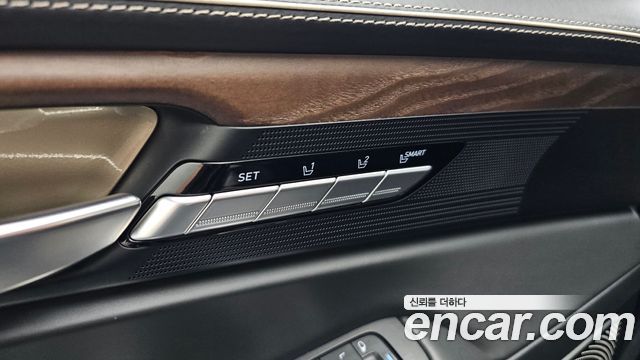 Genesis G90 3.8 AWD Prestige 2019 — фото 35