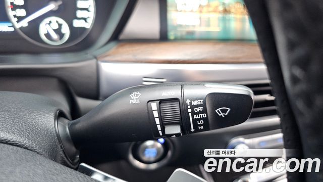 Genesis G90 3.8 AWD Prestige 2019 — фото 37