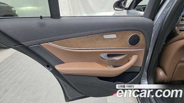 Mercedes-Benz E-Class (W213) E250 Exclusive 2023 — фото 31