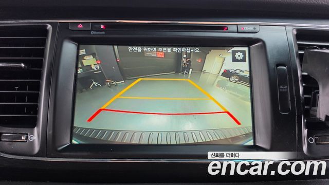 Kia Carnival 9-seater Luxury 2016 — фото 18
