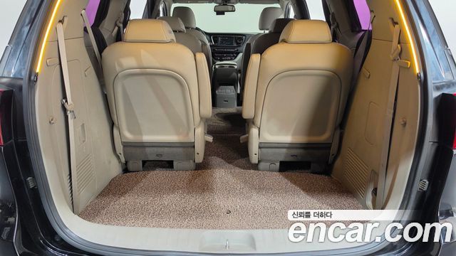 Kia Carnival 9-seater Luxury 2016 — фото 21