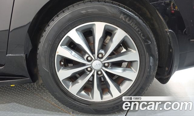 Kia Carnival 9-seater Luxury 2016 — фото 27