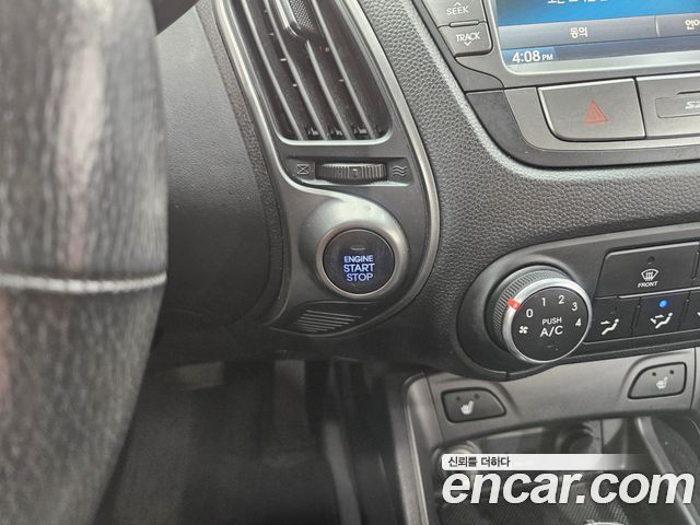 Hyundai Tucson ix Diesel(e-VGT) 2WD Smart special 2015 — фото 18
