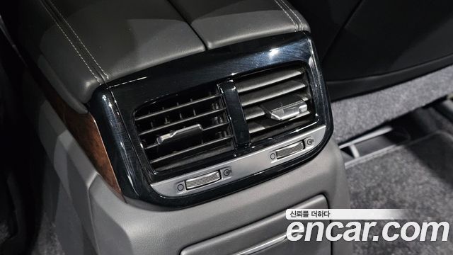 Genesis EQ900 3.8 GDI AWD Luxury 2018 — фото 28