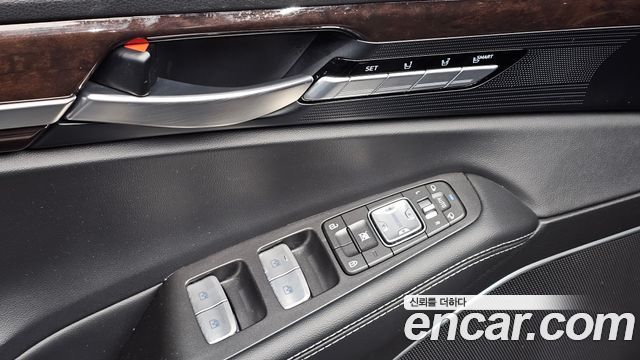 Genesis EQ900 3.8 GDI AWD Luxury 2018 — фото 31