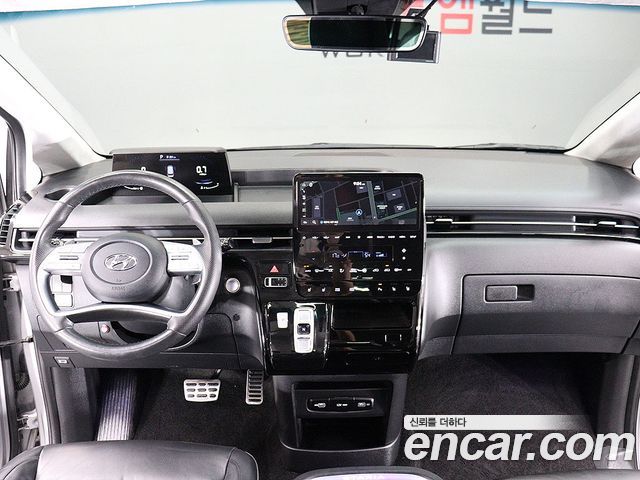 Hyundai Staria Lounge 9-Seater Prestige 2022 — фото 15