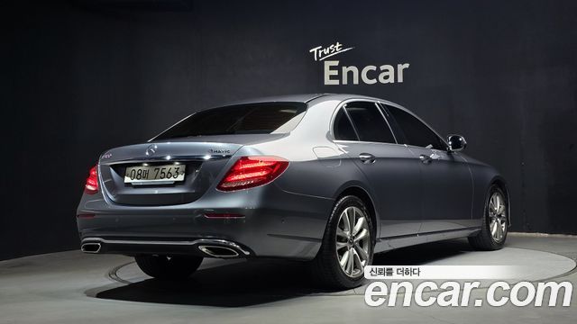 Mercedes-Benz E-Class (W213) E300 4MATIC Avnatgarde 2019 — фото 2
