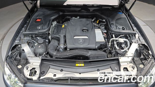 Mercedes-Benz E-Class (W213) E300 4MATIC Avnatgarde 2019 — фото 6