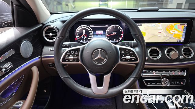 Mercedes-Benz E-Class (W213) E300 4MATIC Avnatgarde 2019 — фото 17