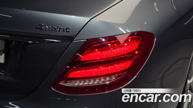 Mercedes-Benz E-Class (W213) E300 4MATIC Avnatgarde 2019 — фото 29