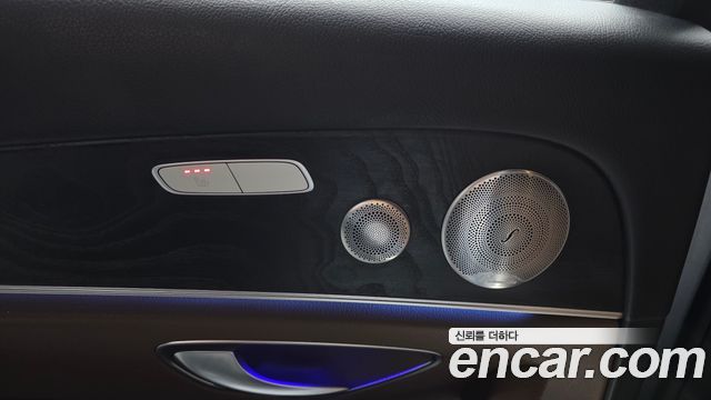 Mercedes-Benz E-Class (W213) E300 4MATIC Avnatgarde 2019 — фото 34