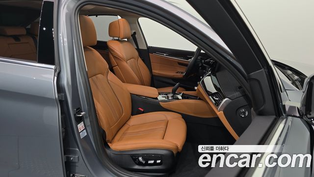 BMW 5 Series (G30) 520i Luxury 2023 — фото 26