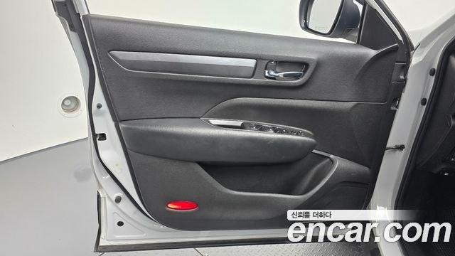 Renault Korea QM6 Diesel 2WD SE 2017 — фото 24