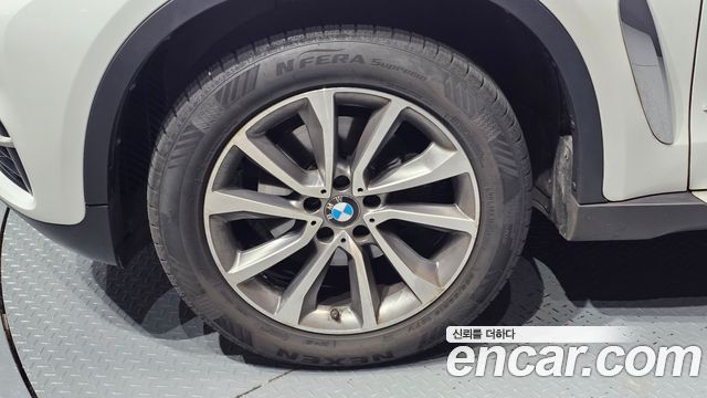 BMW X6 (F16) xDrive 30d 2017 — фото 5